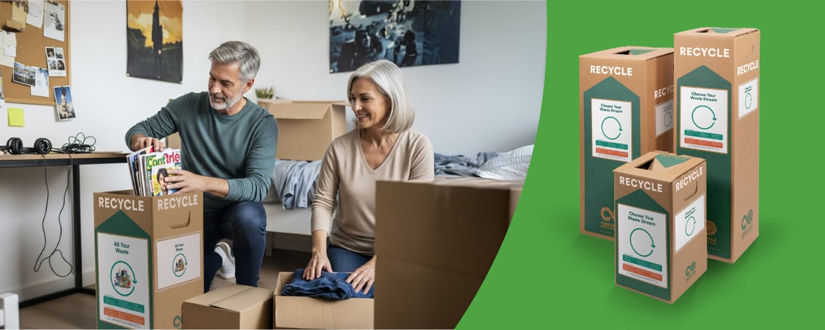 A couple moving home items in Zero Waste Boxes